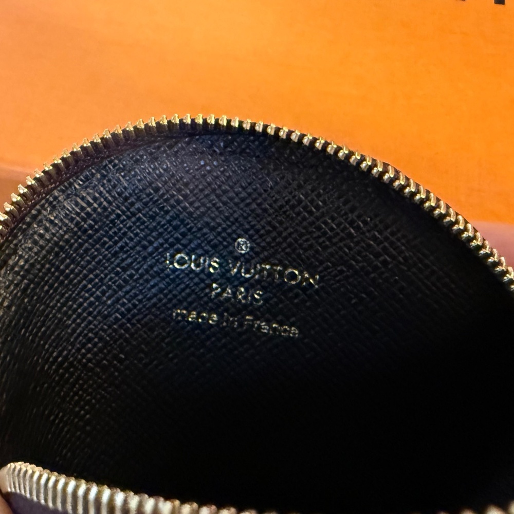 Louis Vuitton Trio Pouch - Picture 15 of 16
